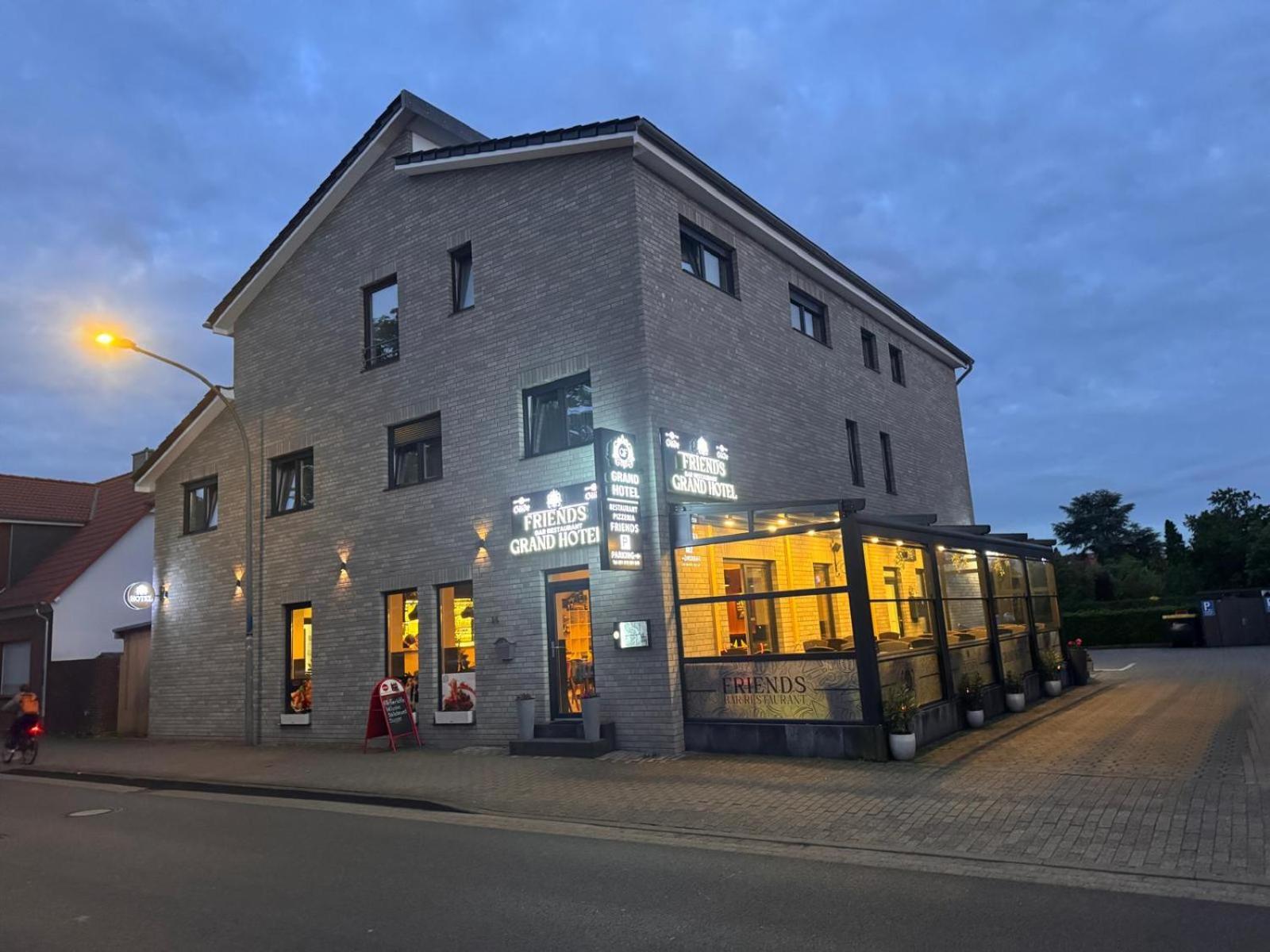 Grand Hotel Soltau Extérieur photo
